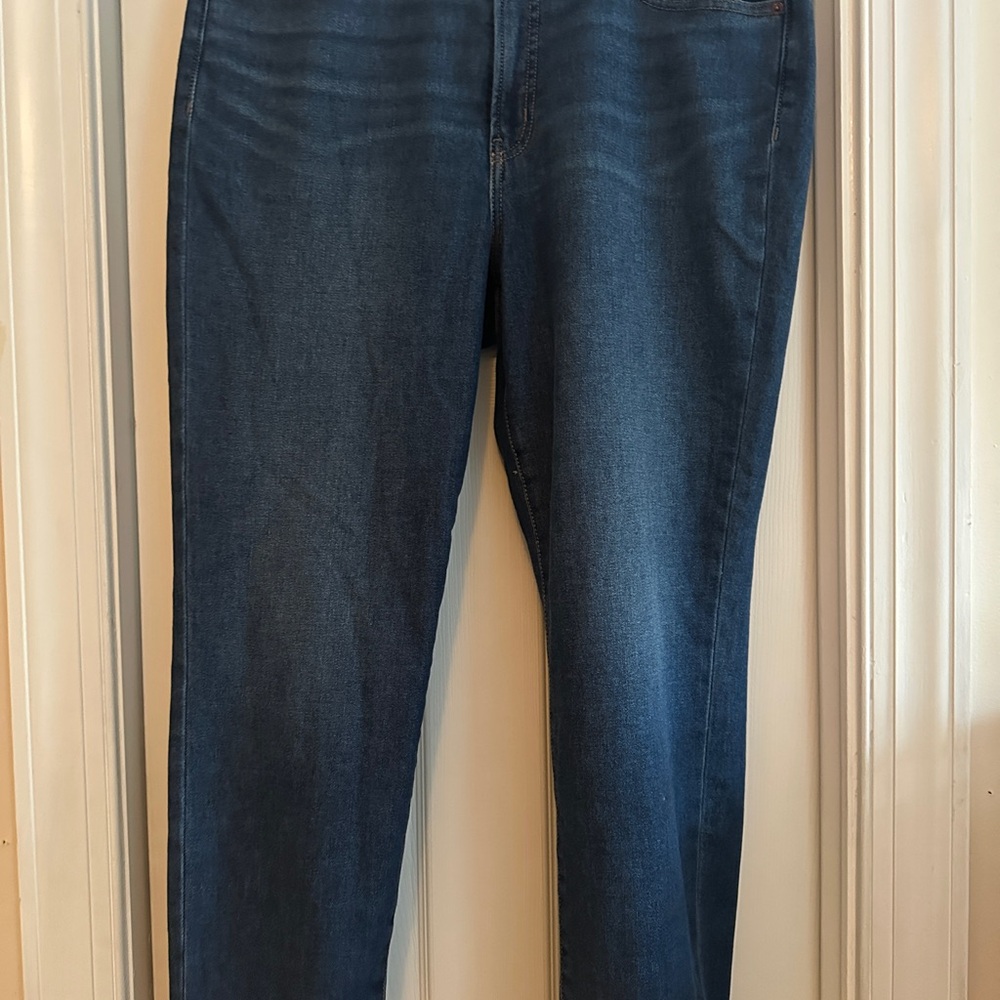 Old Navy women’s  Dark Blue Straight Jeans